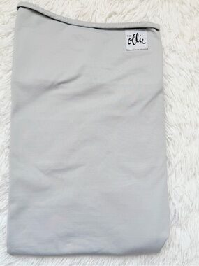 The Ollie World Ollie Swaddle Light Gray Newborn‎